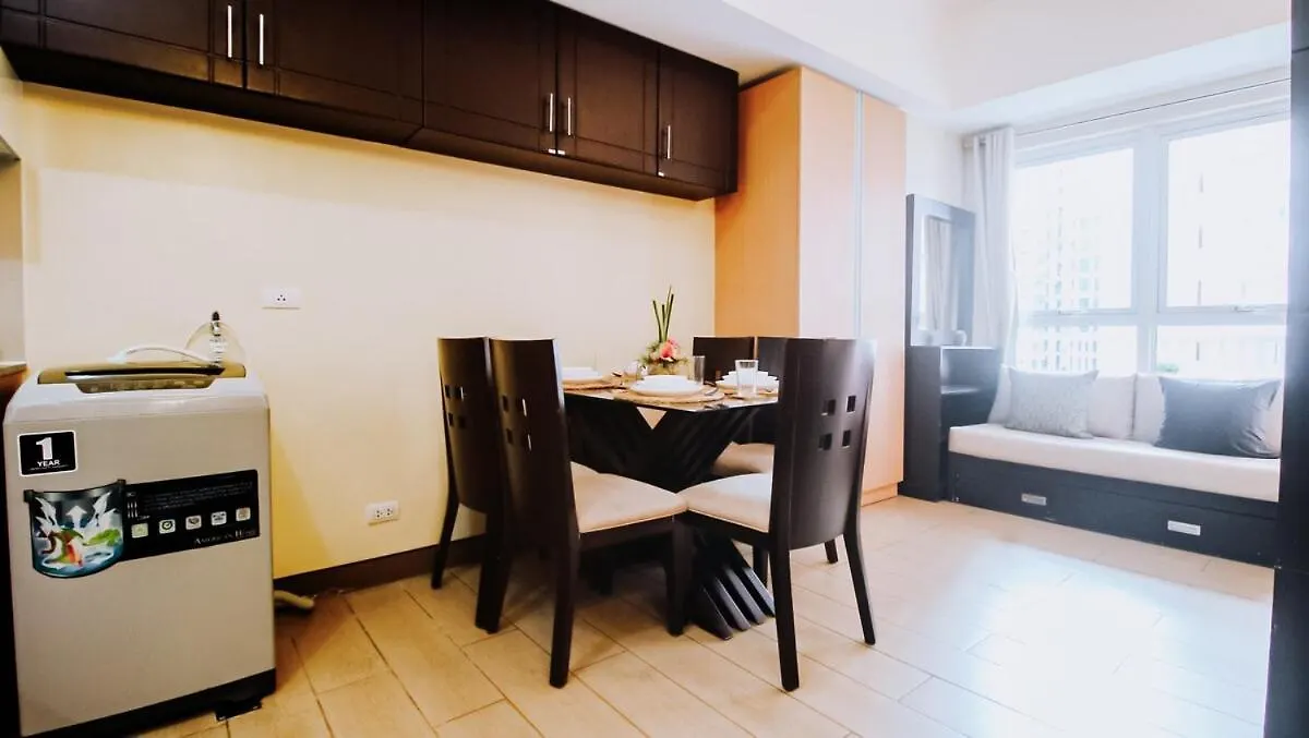 Venice Stay! Free Amenities, Steps To Grand Canal Manille